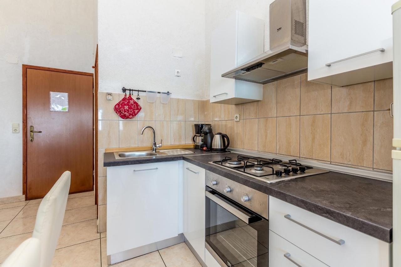 Private Accommodation Stara Baska Luaran gambar