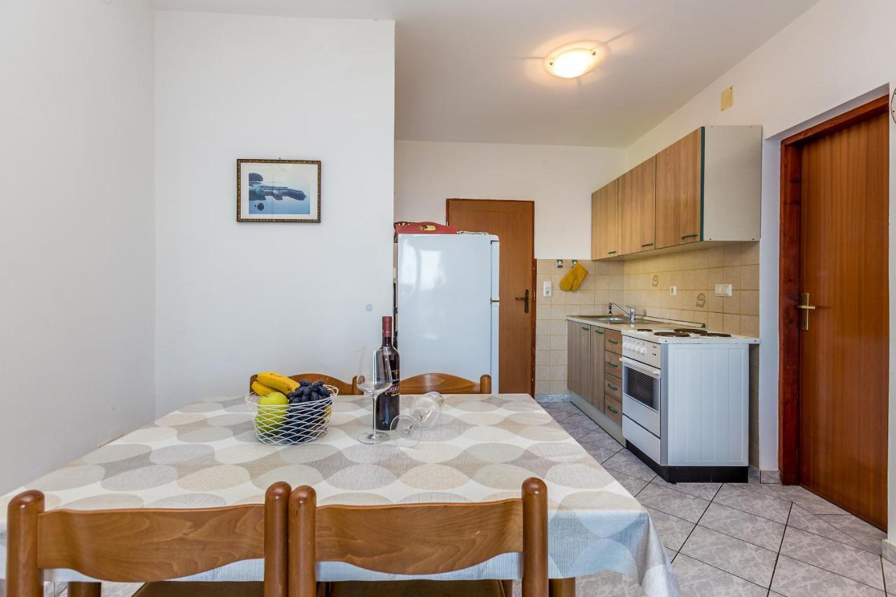 Private Accommodation Stara Baska Luaran gambar